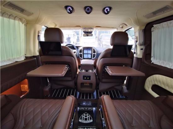 【揭陽奔馳威霆改裝全車簡(jiǎn)約商務(wù)內(nèi)飾,主打舒適生活】-